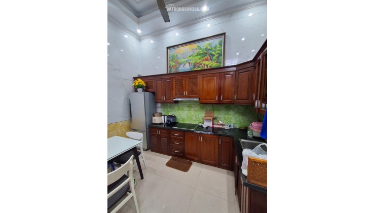 Bán nhà thiết kế Châu Âu, Lô góc 3 thoáng sát hồ 4 tầng 51m2 Mỗ Lao giá 10.7tỷ